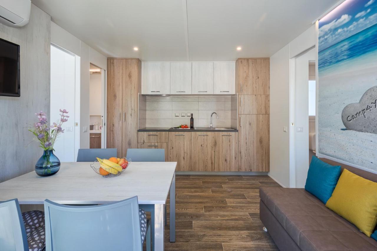 Mobile Homes Premium Relax Park Umag By Camp4You Karigador Bagian luar foto