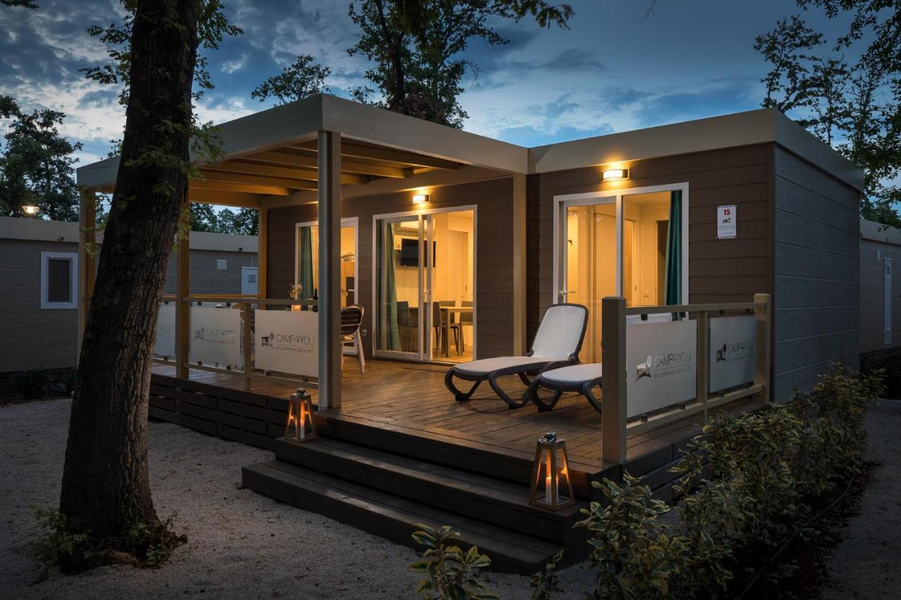 Mobile Homes Premium Relax Park Umag By Camp4You Karigador Bagian luar foto