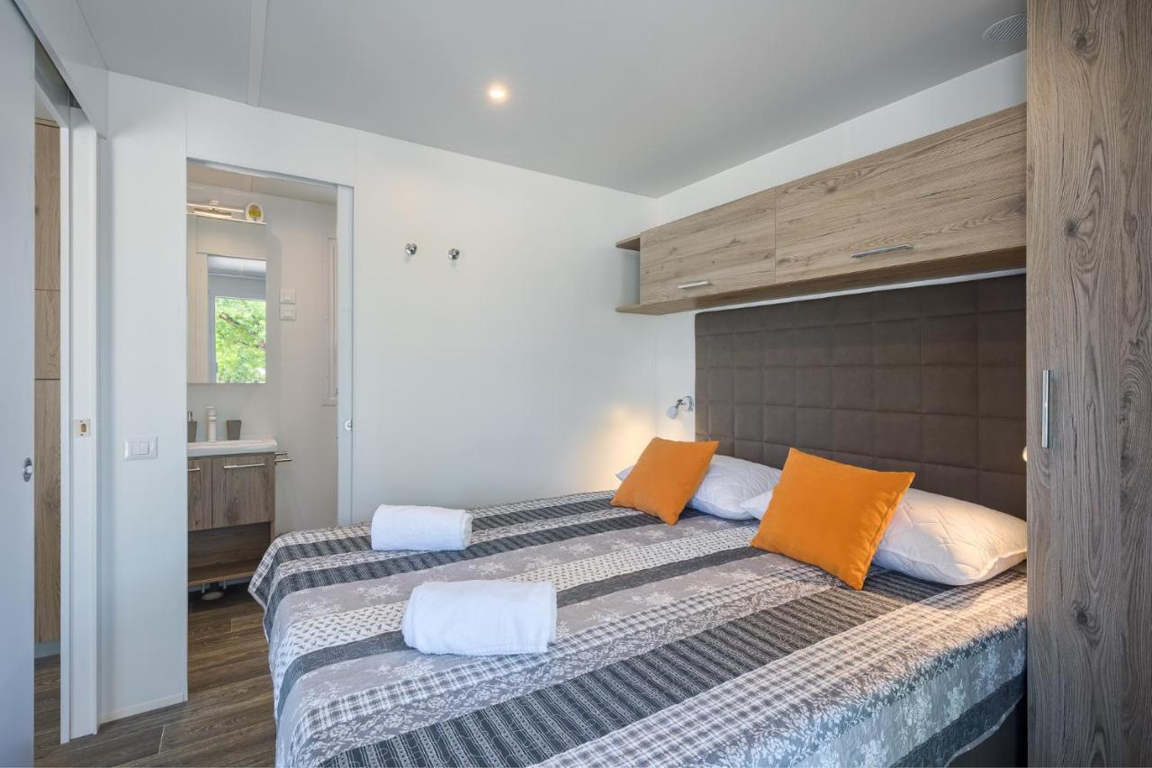Mobile Homes Premium Relax Park Umag By Camp4You Karigador Bagian luar foto